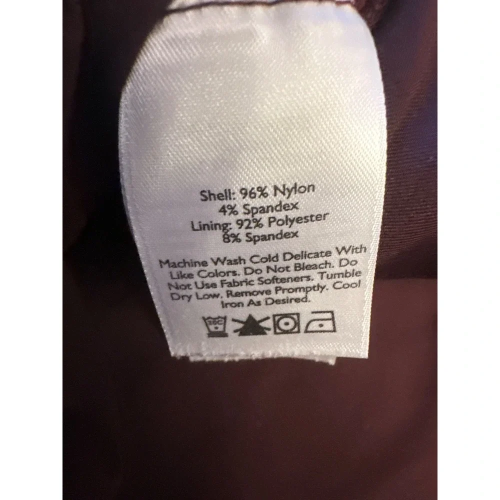 Eddie Bauer Womens Skirt Size 10 Nylon‎ Polyester Blend Wine Red Skort